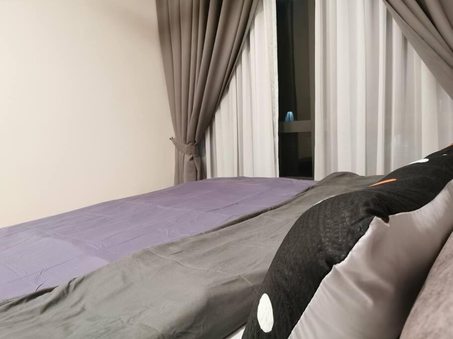 Pangsapuri Cardiff 3 Bedroom Millerz Square, Midvalley *