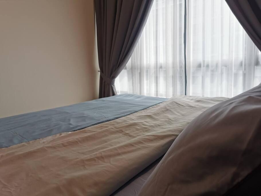 Cardiff 3 Bedroom Millerz Square, Midvalley Pangsapuri Kuala Lumpur