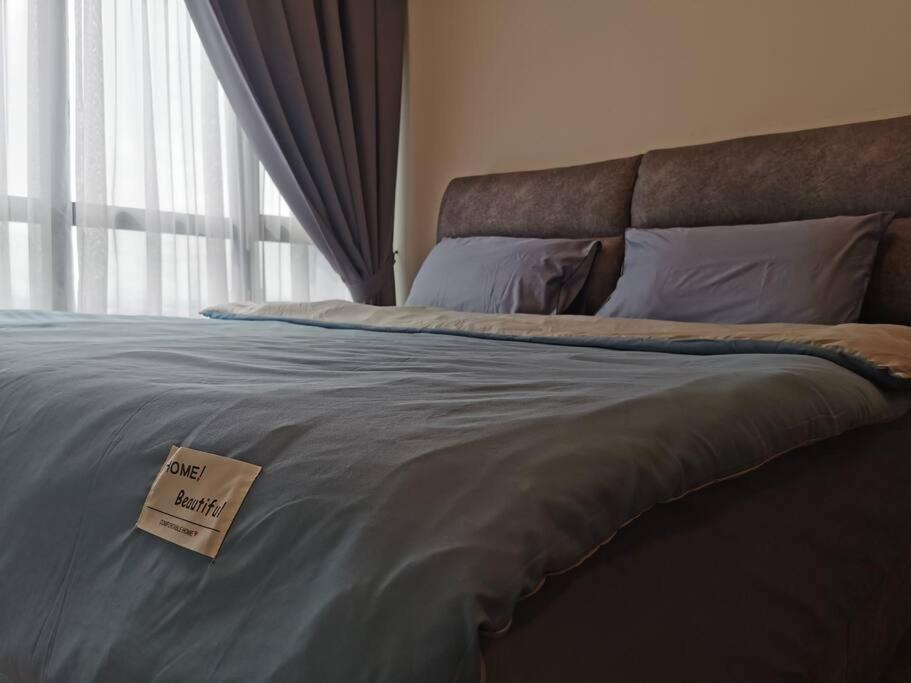 Cardiff 3 Bedroom Millerz Square, Midvalley Kuala Lumpur